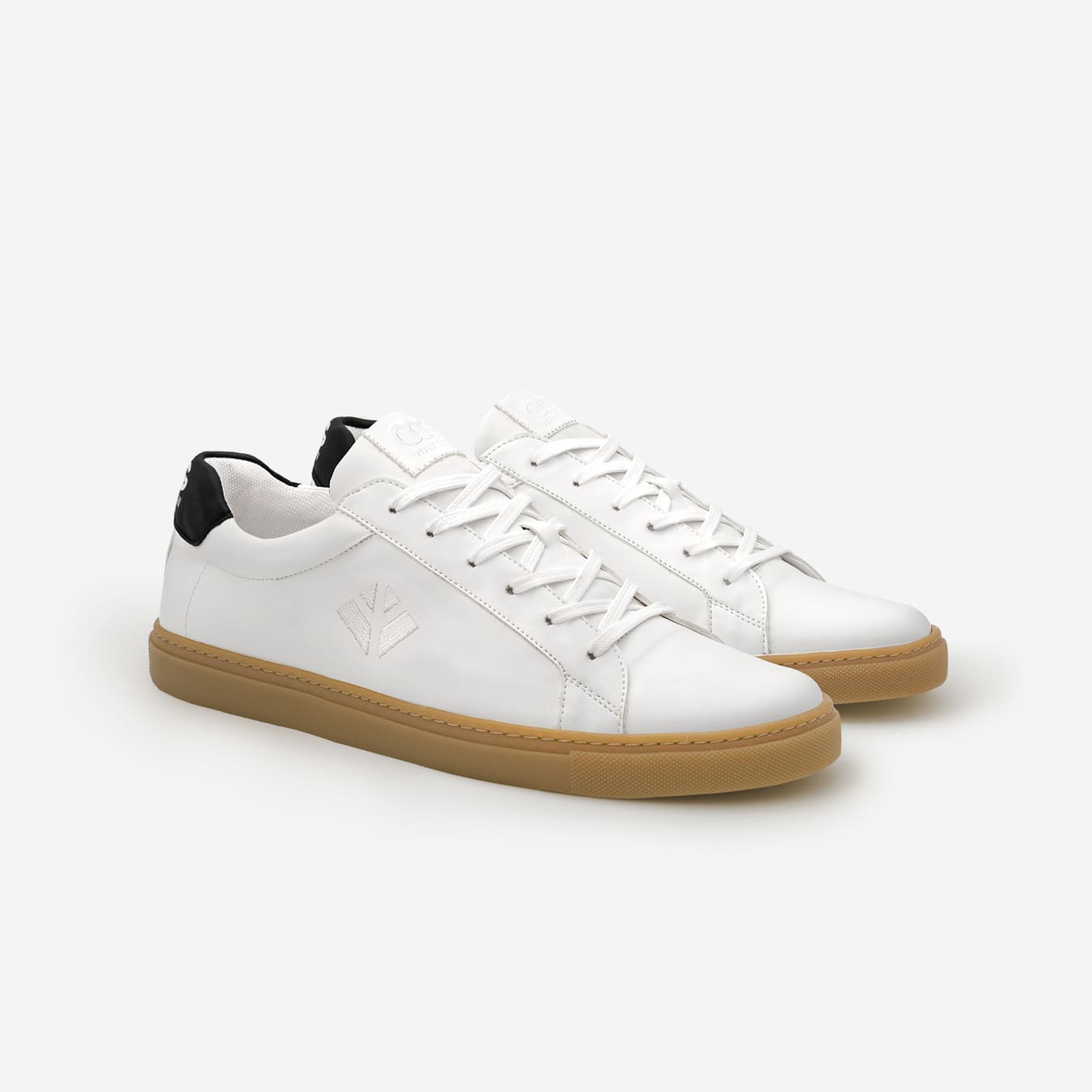 Sneakers baskets basses végan et écologique blanc noir - Winton Cog