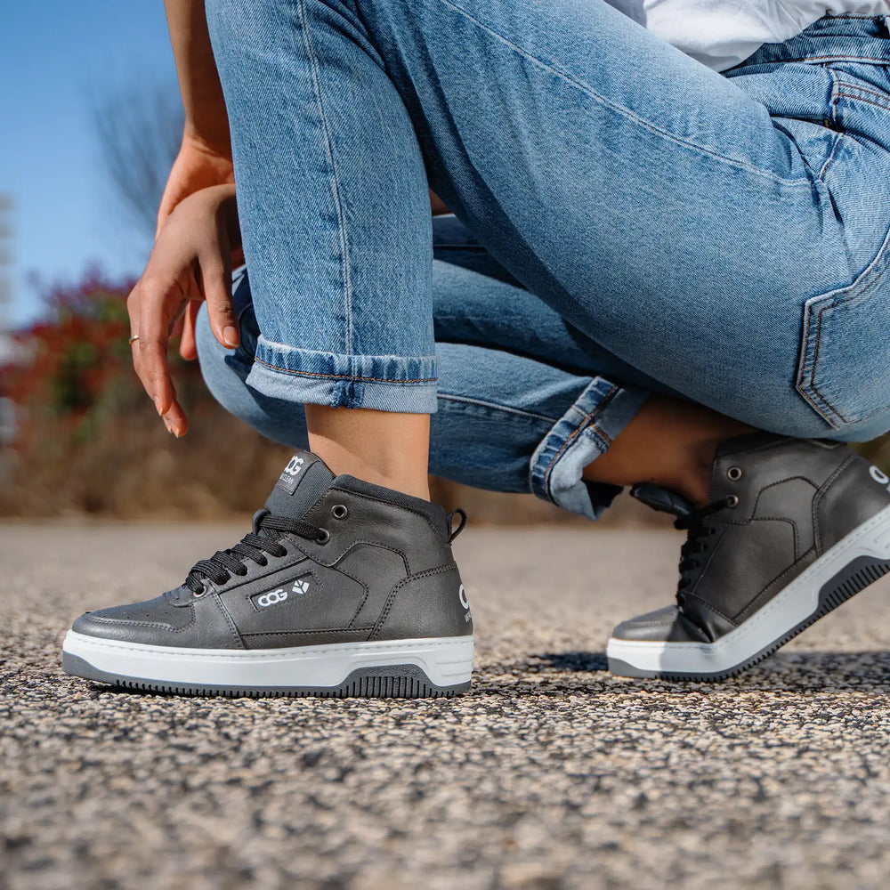 Baker - Gris