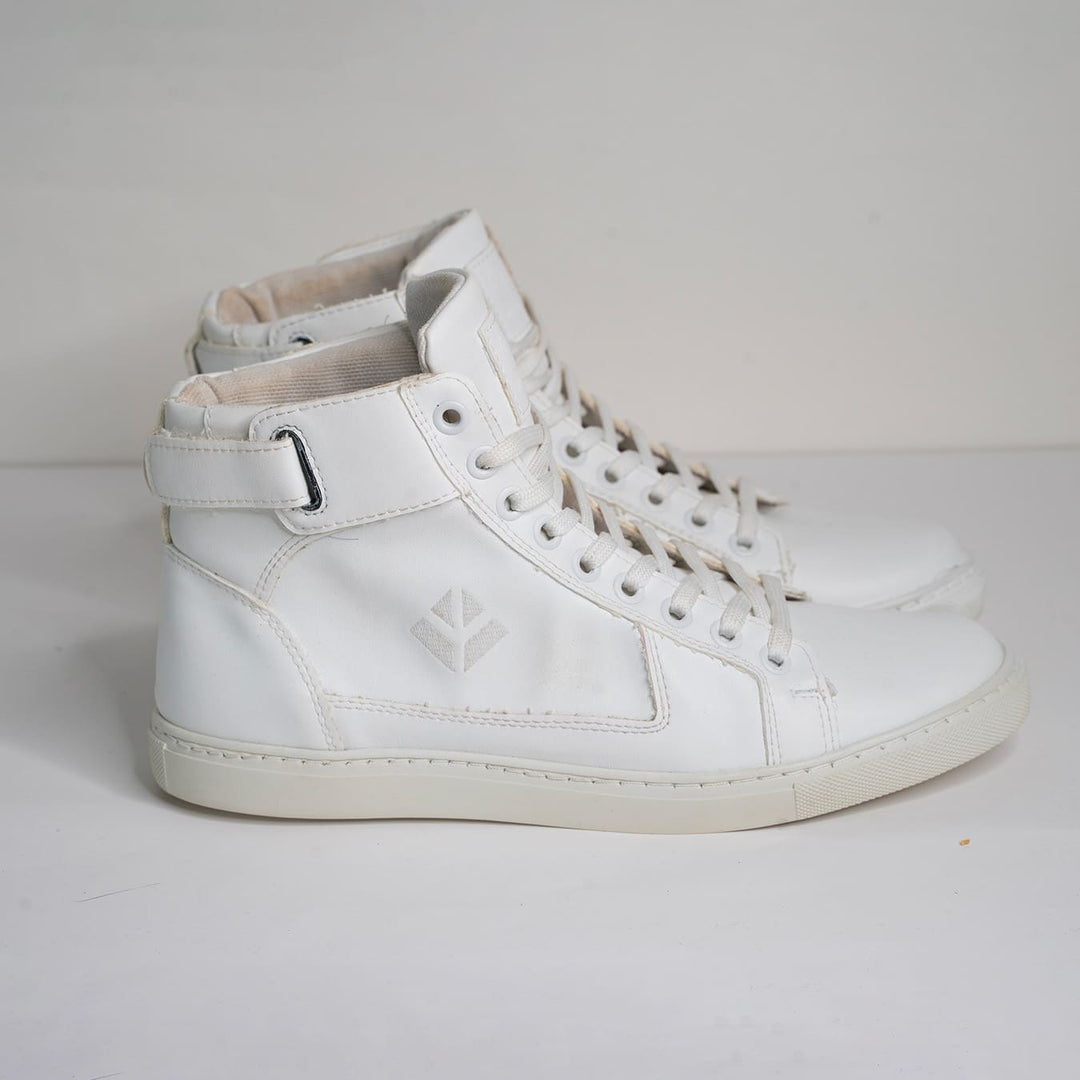 Imperfect - Wallace - White 38
