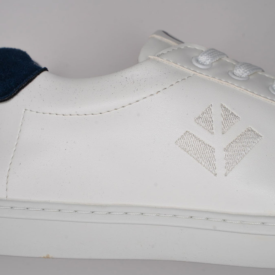 Imperfect - Winton - White / Blue 37