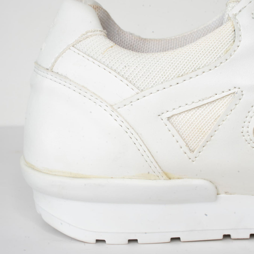 Imperfect - Raven - White_f 41