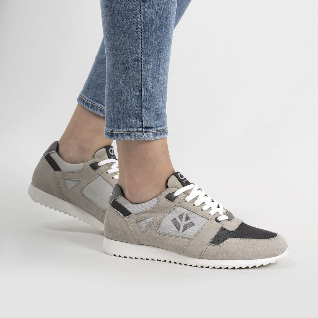 Baskets running végan et écologique femme grise - Raven Cog