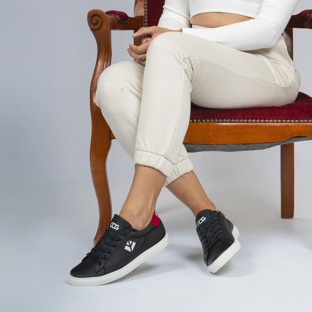 Sneakers baskets basses végan et écologique noir rouge carmin - Winton Cog